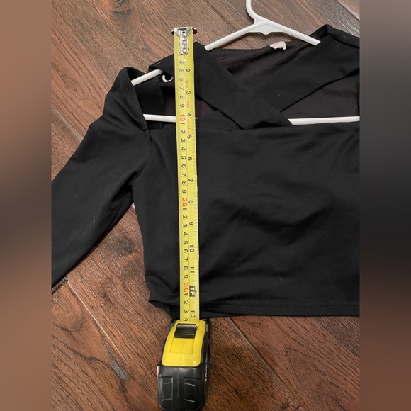 Sports bra chopped top - Picture 4 of 6